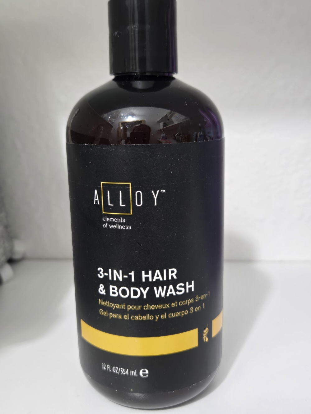 ALLOY 3-in-1 Hair & Body Wash — Black & Yellow Accents